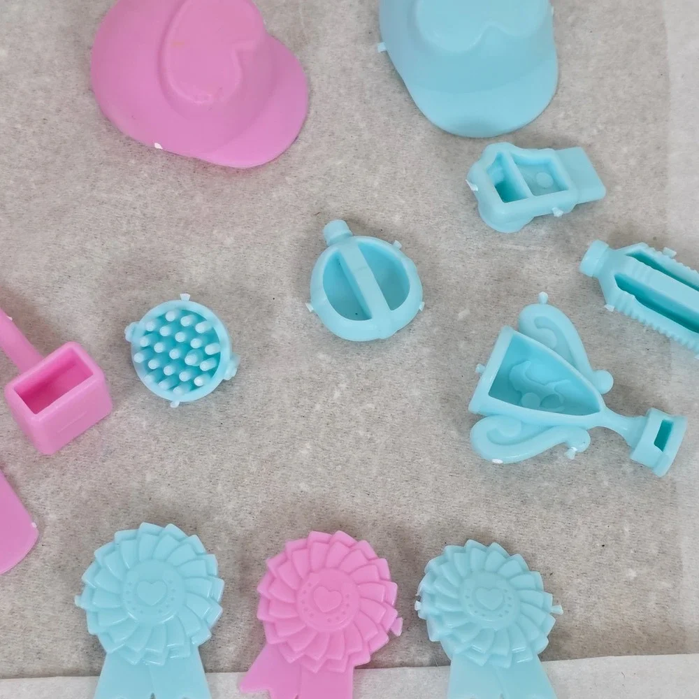 13pc barbie Horse Stable‎ Equestrian Accessories Pink Blue Ribbons Trophy Toy